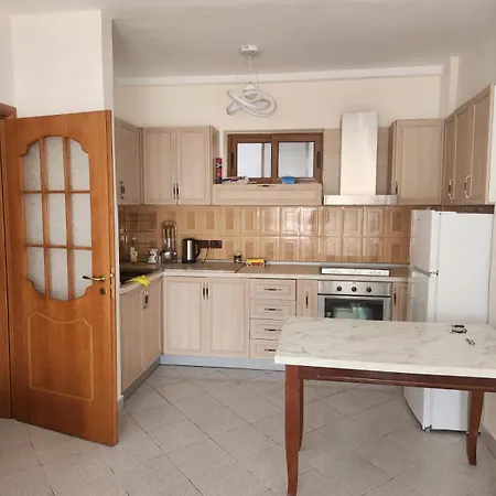 Enles Downtown * Durrës