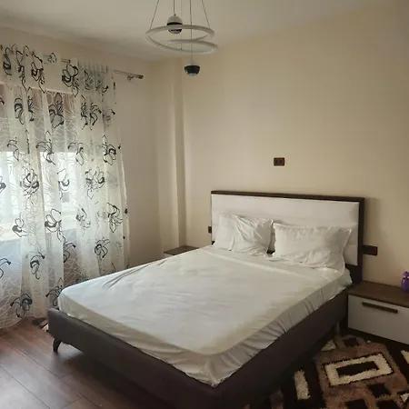 Apartment Enles Downtown Durres